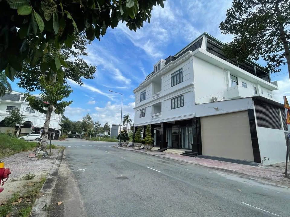 Đất nền Bến Cát 93m² giá 1.5 tỷ - Sổ hồng riêng, công chứng nhanh!