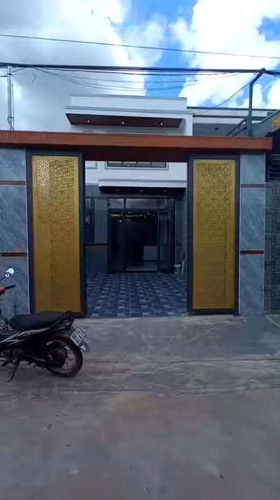 Nhà riêng Trảng Bom 200m² giá 2 tỷ - Sổ đỏ chính chủ, mặt tiền thông thoáng!