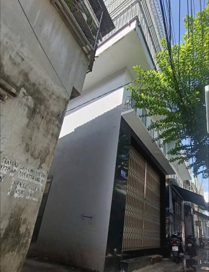 Nhà 2 mặt hẻm Trần Hưng Đạo, Quy Nhơn 80m² giá 1.85 tỷ - Không thể bỏ lỡ!