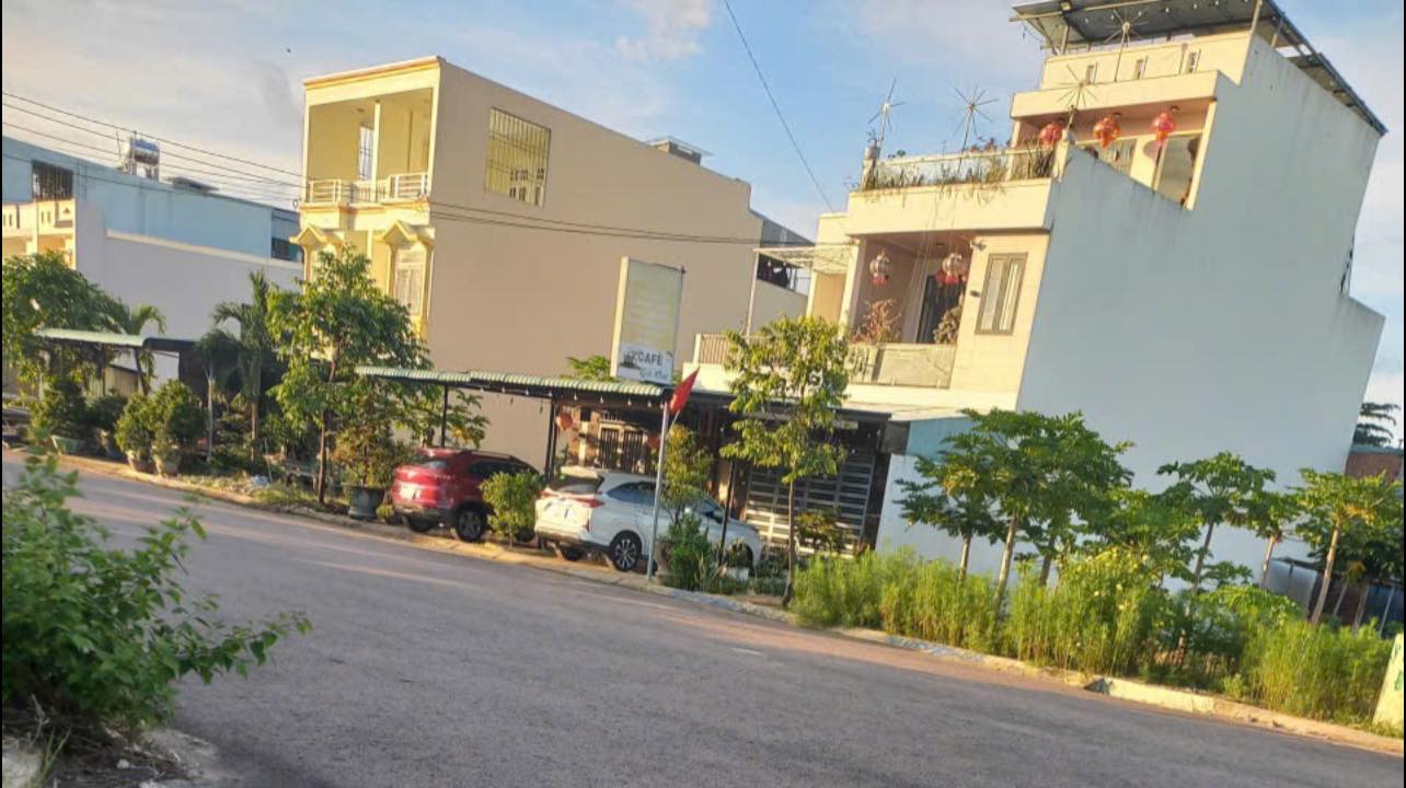 Đất nền khu vực 6 phường Quy Nhơn Đông 80m² giá 1.97 tỷ - An ninh tốt, dân cư đông đúc!