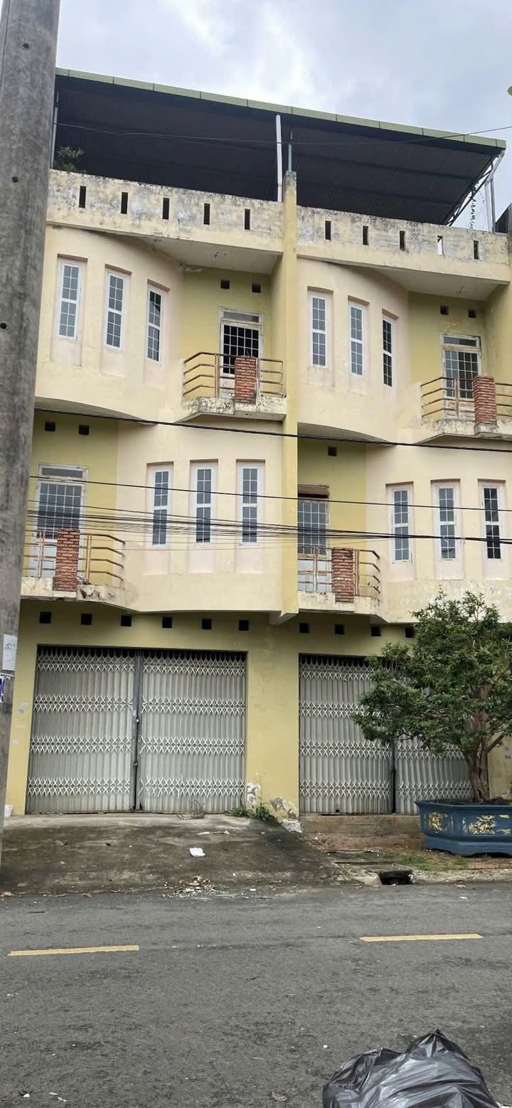 Nhà mặt tiền Lý Nam Đế, Bảo Lộc 90m² giá 7.3 tỷ - Đầu tư sinh lời ngay!