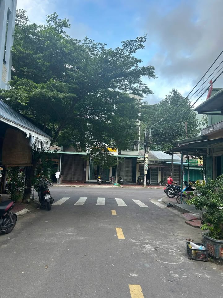 Nhà mặt tiền Quang Trung, Quy Nhơn 45m² giá 2,4 tỷ - Sổ đỏ chính chủ!