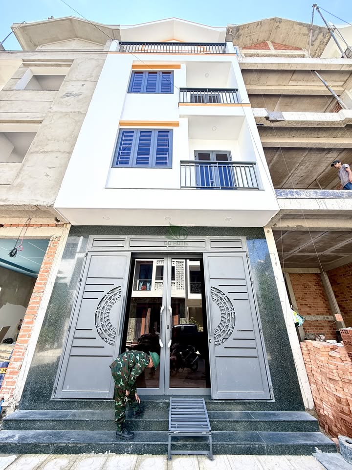 Nhà cho thuê 4 tầng có thang máy tại Vĩnh Hòa, Nha Trang - Giá 25 triệu/tháng!