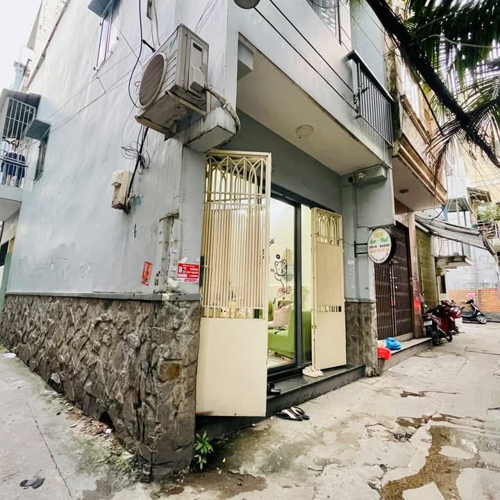 Nhà bán hẻm 166 Hồ Bá Kiện, Quận 10, 45m² giá 7.3 tỷ - Cơ hội không thể bỏ lỡ!