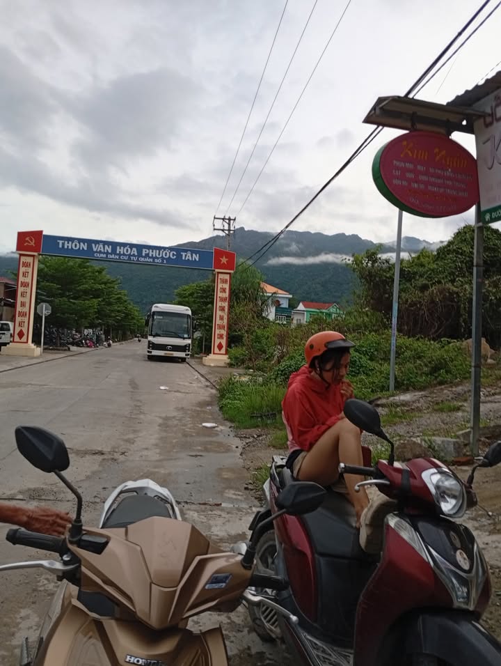 Bán đất thổ cư mặt đường Trần Nam Trung, Phước Đồng 305m² giá 3.35 tỷ - Vị trí đắc địa!