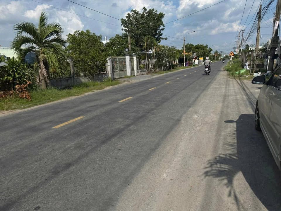 Đất nền mặt tiền đường Vũ Tiến Trung, An Vĩnh Ngãi, Tân An 200m² - Giá chỉ 1,2 tỷ VND!