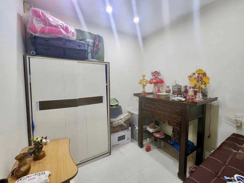 Nhà riêng Trần Nguyên Hãn Hải Phòng 35m² giá 2.15 tỷ - Nhà mới đẹp, kinh doanh thuận lợi!