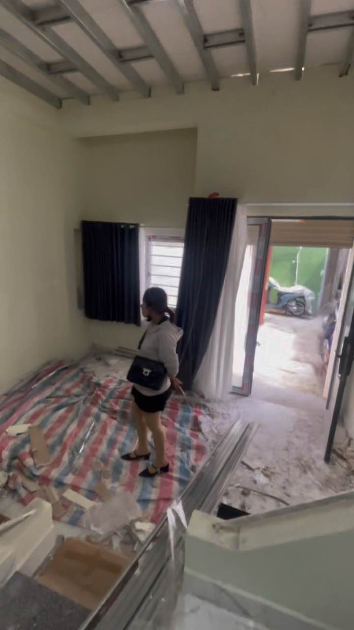 Nhà Bến Bình Đông Quận 8 36m² giá 4 tỷ - Sân thượng đang xây dựng