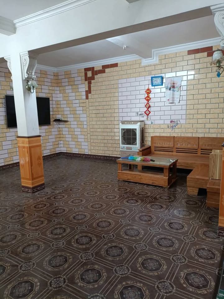 Nhà 2 tầng cho thuê Phạm Ngũ Lão 80m² chỉ 3.5 triệu - Nơi ở lý tưởng cho gia đình!