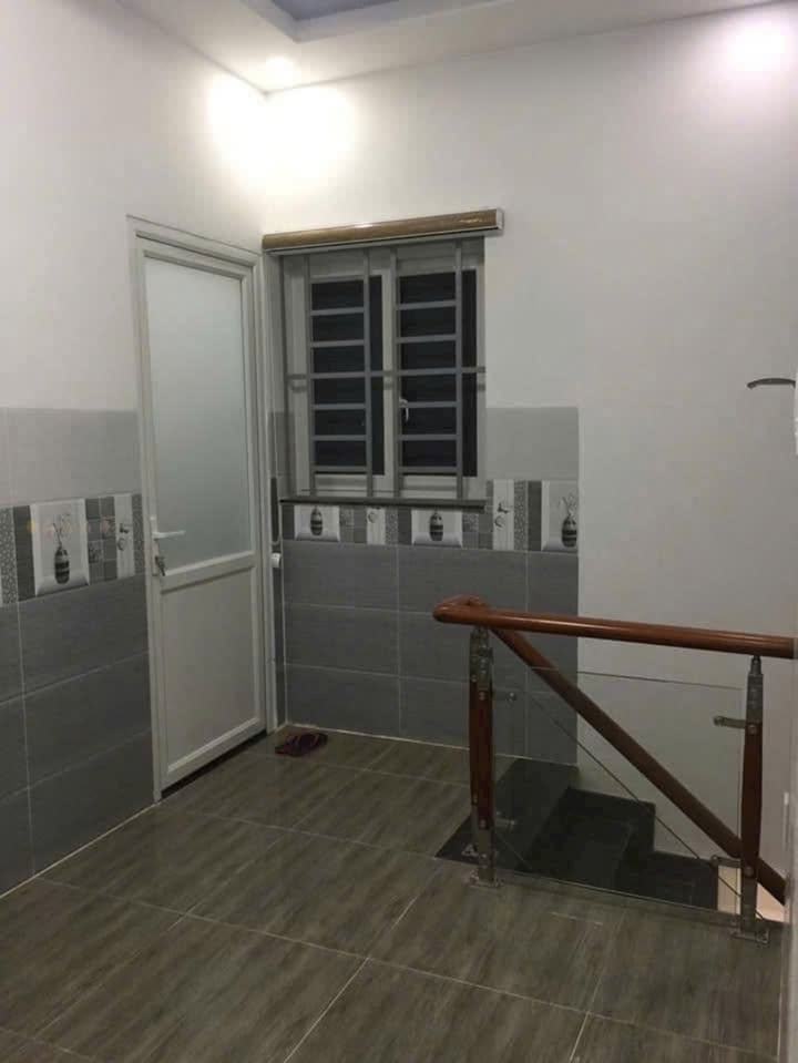 Nhà cho thuê Nguyễn Hữu Cảnh, Thủ Dầu Một 2PN giá 7 triệu - Gọn gàng, sạch sẽ!