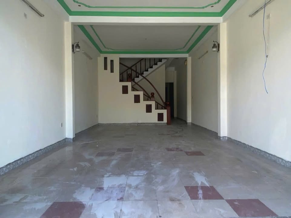 Nhà cho thuê mặt tiền Điện Biên Phủ, Thanh Khê 200m² - Giá chỉ 18 triệu/tháng!