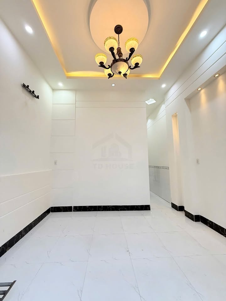 Nhà cho thuê hẻm 105 Trần Quang Diệu, Bình Thủy, 3 phòng ngủ - Giá chỉ 5 triệu/tháng!