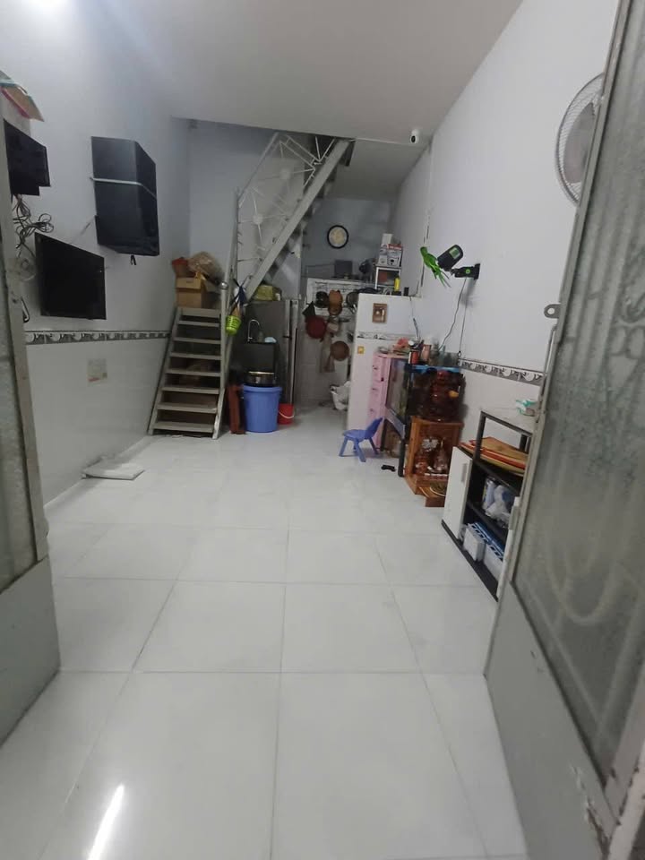 Nhà cho thuê Dĩ An 1 Trệt 1 Lầu giá 2.8 triệu - Vị trí gần Trường Tiểu Học Lê Quý Đôn