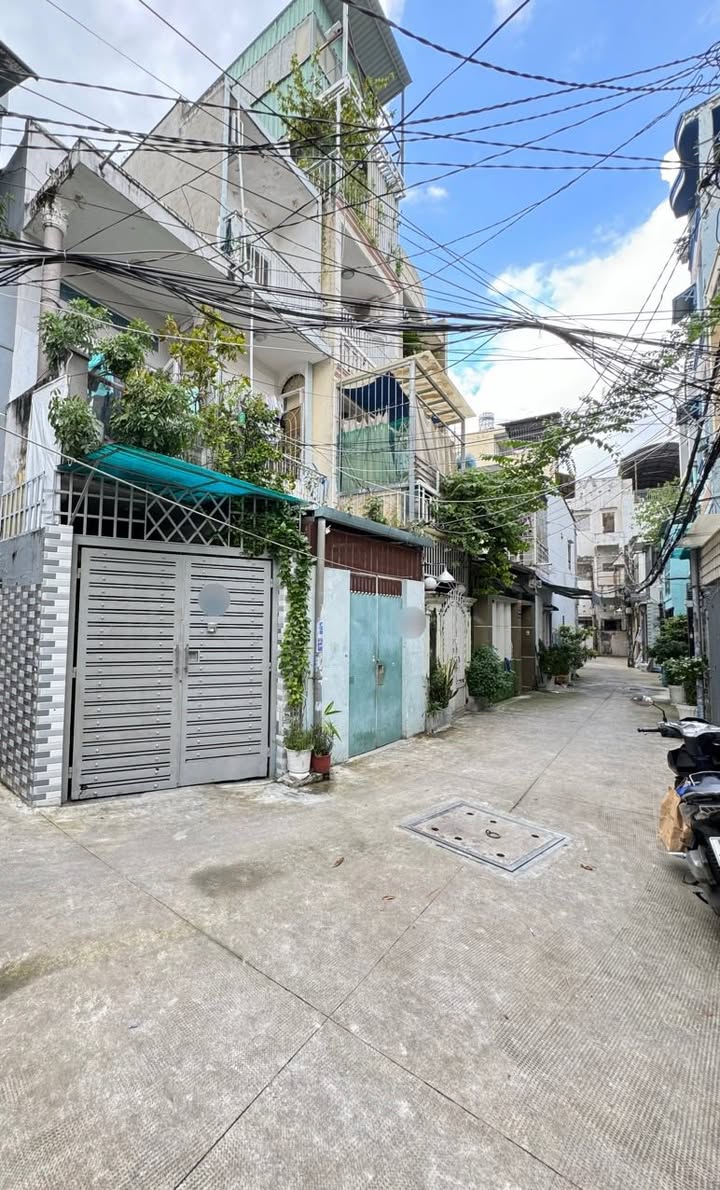 Nhà hẻm 5M Nguyễn Kiệm, Phú Nhuận 36m² giá 6.3 tỷ - An ninh, dân trí cao!