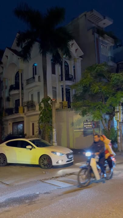 Bán gấp FrontHouse 70m² mặt đường lớn trục Đông Mỹ - Vị trí đắc địa tại Nam Phù