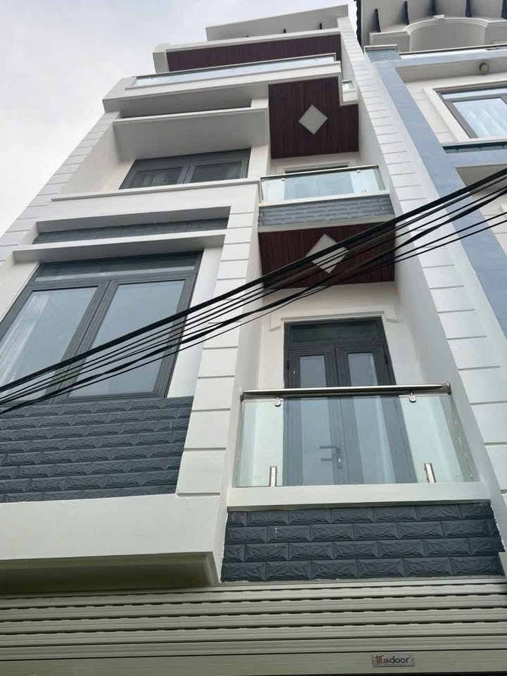 Nhà 1 trệt 3 lầu đường Trương Công Định, Vũng Tàu 40m² giá 4.68 tỷ - Chính chủ bán gấp!