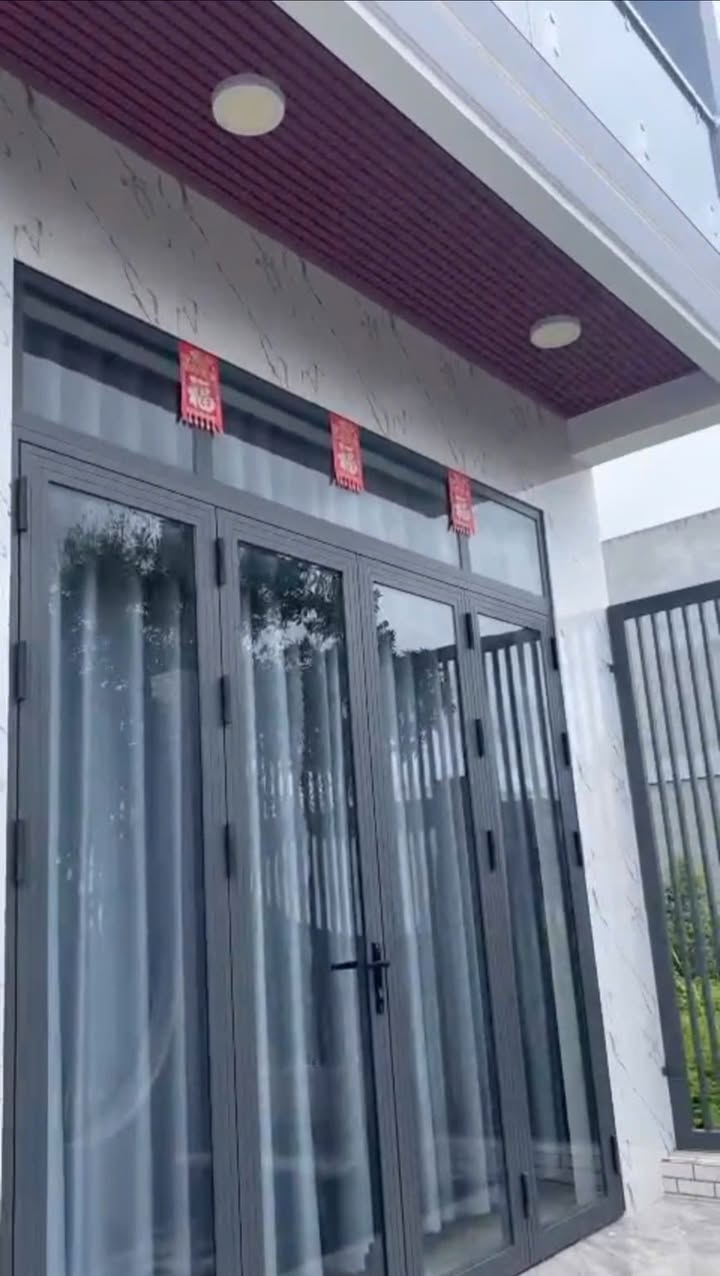 Nhà mới xây tại Phú Vinh, Định Quán - 127m² giá 2.5 tỷ - Sẵn sàng vào ở ngay!