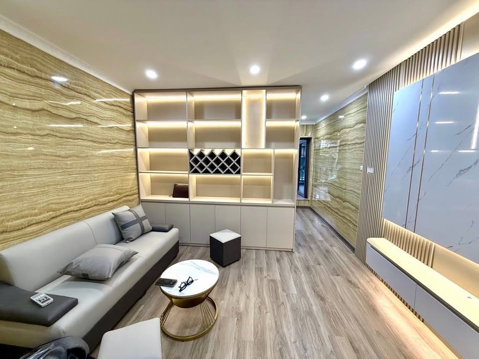 Căn hộ tập thể Tân Mai 55m² giá 3 tỷ - Full nội thất, ở ngay!