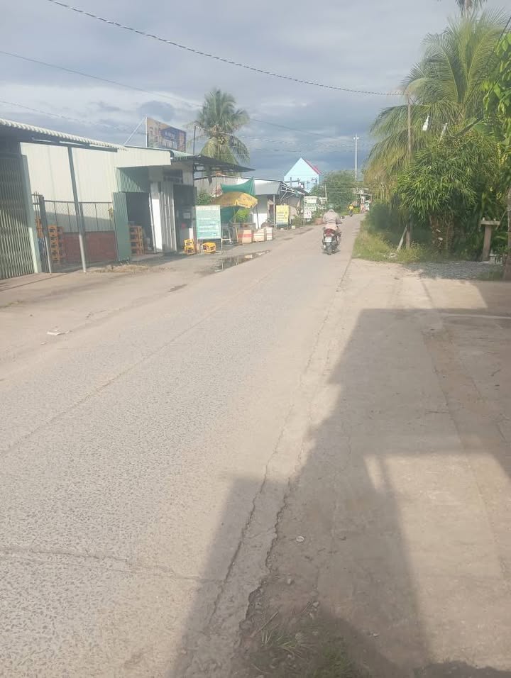 Nhà cấp 4 mặt tiền Đan thuộc Mỹ An, Thủ Thừa, Long An 265m² giá 2.6 tỷ - Kinh doanh thuận lợi!