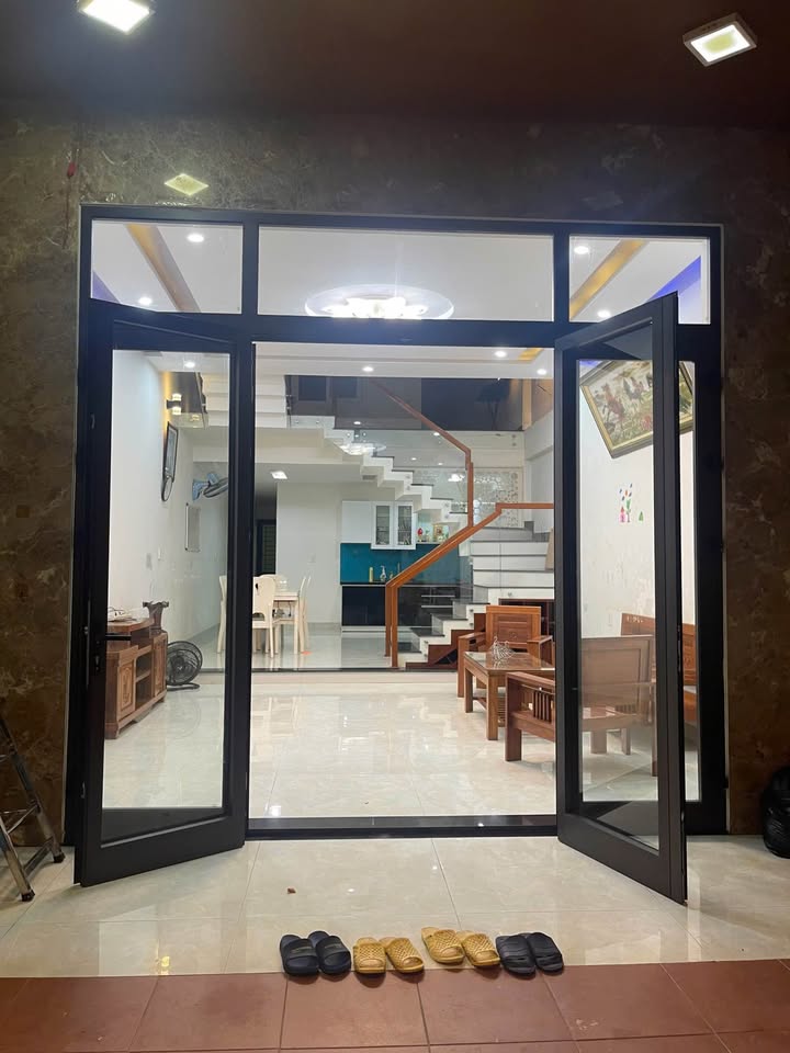 Nhà cho thuê khu Hòa Xuân Đà Nẵng 2 tầng 3 phòng ngủ - Giá chỉ 12 triệu/tháng!