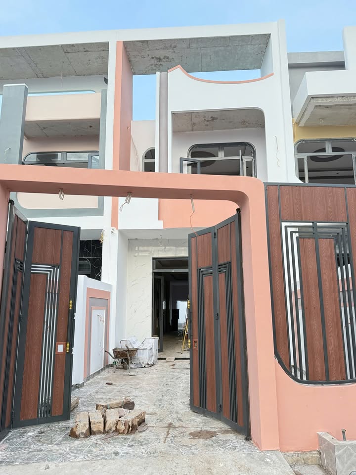 Nhà 1 Trệt 1 Lầu tại Cần Giuộc 68m² giá chỉ 2.35 tỷ - Dọn vào ở ngay!