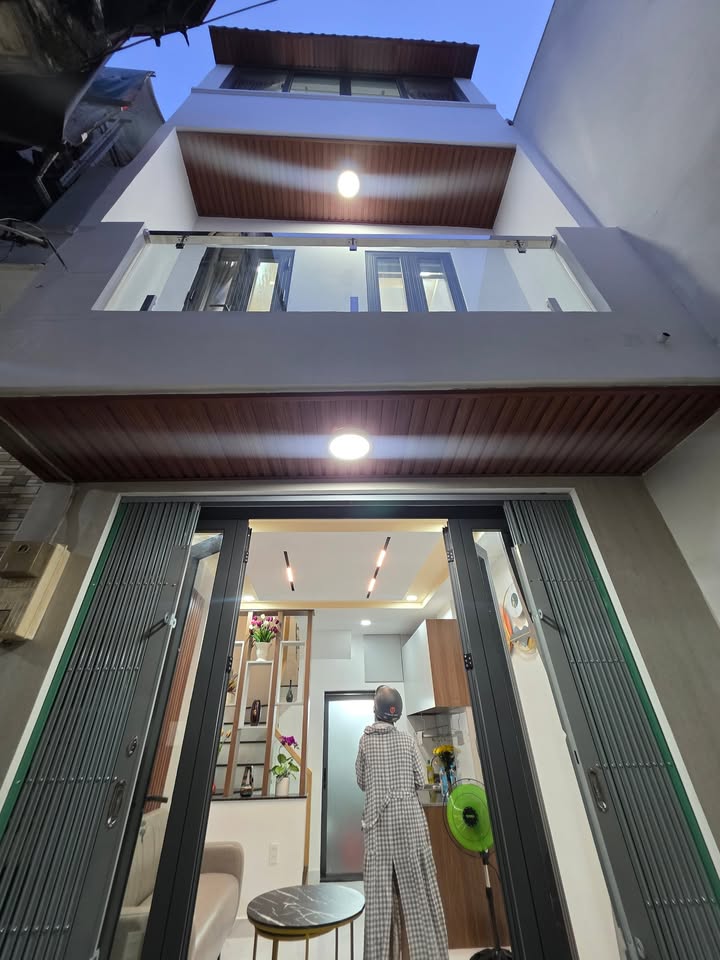 Nhà Hẻm 54 Lê Văn Lương, Q7 - Diện tích 19.2m², giá 3 tỷ - Sẵn sàng vào ở!