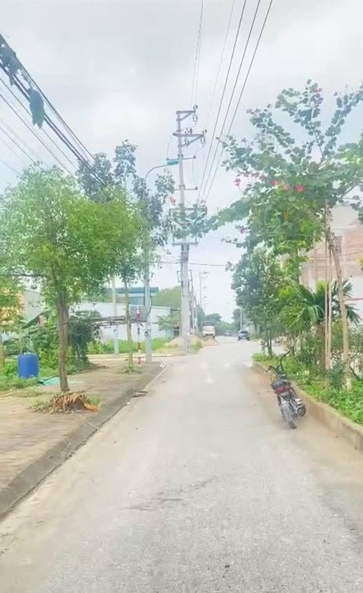 Đất nền Tân Lập, Yên Mỹ 90m² giá từ 4 tỷ - Sổ đỏ chính chủ, giao thông thuận lợi!