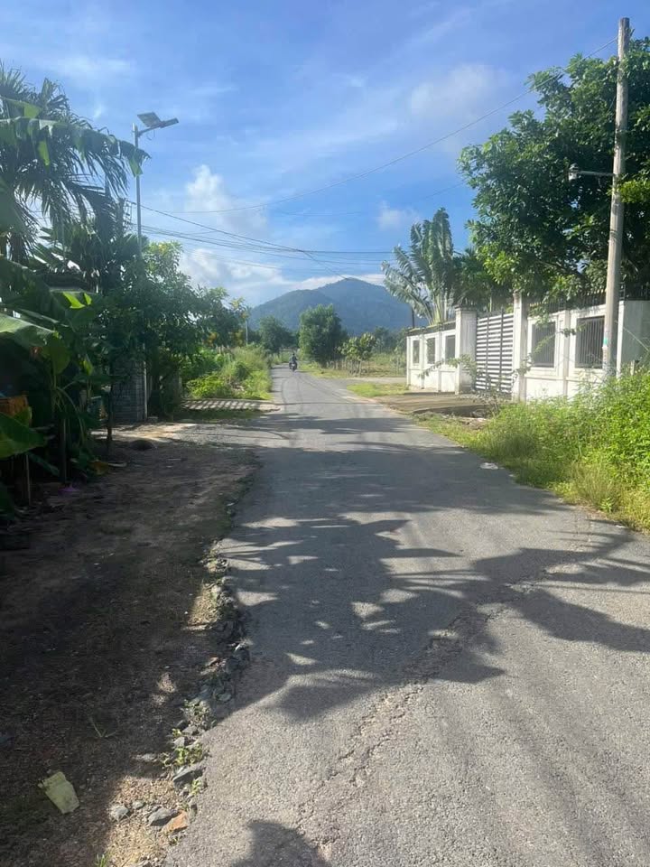 Đất nền Tóc Tiên, Phú Mỹ 150m² - Sổ đỏ chính chủ, giá thỏa thuận!