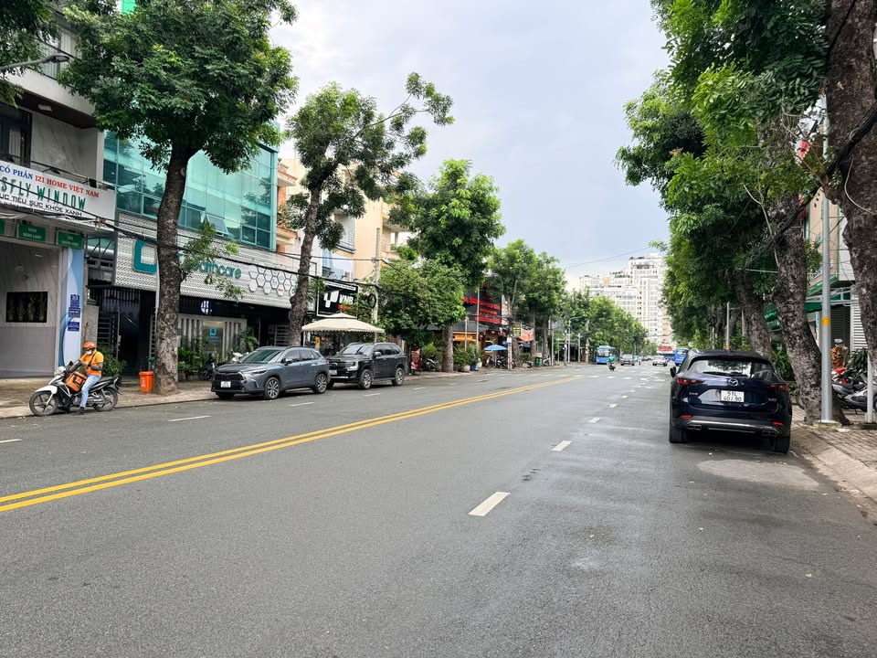 Nhà mặt tiền đường 65 KDC Tân Quy Đông 120m² giá 40 tỷ - Đầu tư sinh lời ngay!