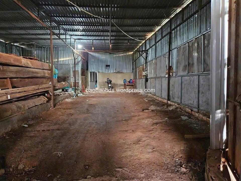 Nhà xưởng cho thuê đường Trần Hưng Đạo 300m² giá 3 triệu - Vị trí đắc địa tại Đồng Xoài!