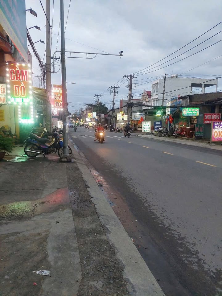 Nhà mặt tiền đường Nguyễn Ảnh Thủ, Thới Tam Thôn 108m² giá 9.95 tỷ - Đầu tư sinh lời ngay!