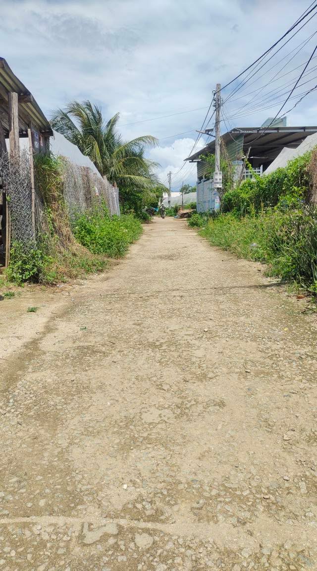 Nhà riêng thôn Vạn Phước, xã Thuận Hòa 218m² giá 700 triệu - Bán gấp, thương lượng tốt!