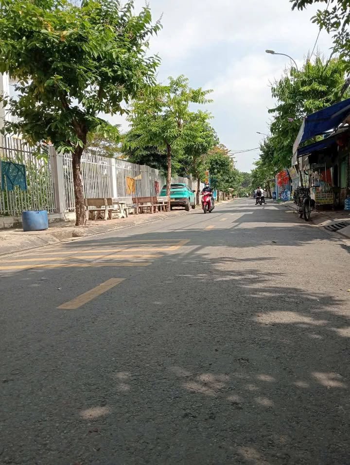 Đất trồng cây 1194,2m² Đặng Thúc Vịnh Hóc Môn - Giá 9,9 tỷ, sổ đỏ chính chủ!