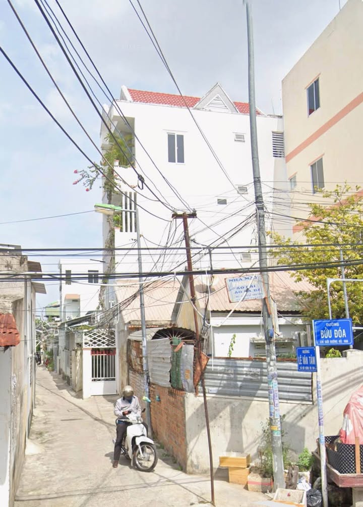 Bán đất tặng nhà cấp 4 tại đường Lê Văn Tám, Nha Trang - Giá chỉ 5.25 tỷ!