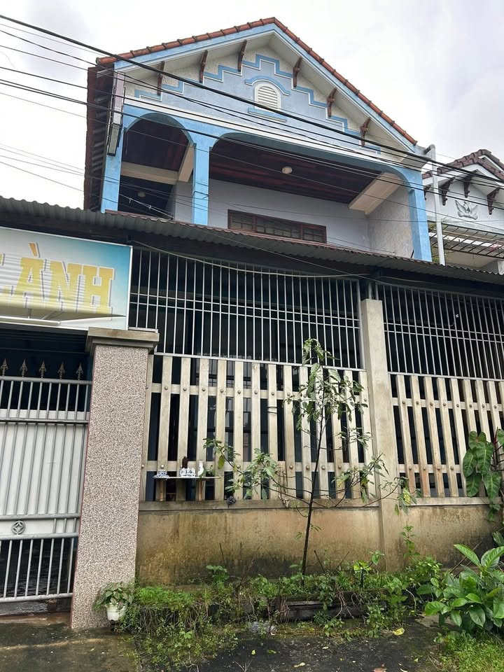 Nhà 2 tầng đường Nguyễn Văn Thương 216m² giá 3.5 tỷ - Hướng Đông mát mẻ!