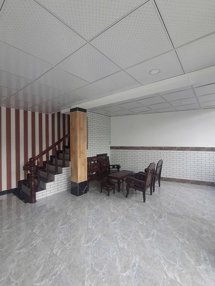 Nhà cho thuê phường 5 Vĩnh Long 3PN giá 4 triệu - Đầy đủ nội thất, sẵn sàng vào ở!