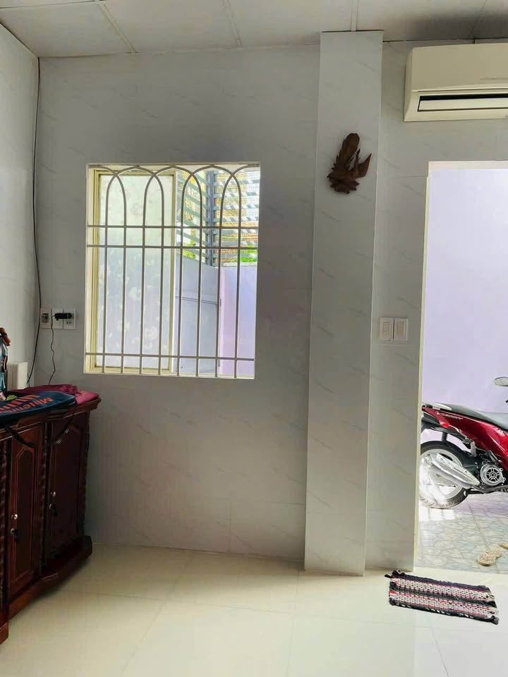 Bán nhà phường Quyết Thắng, Biên Hòa 65m² giá 2.6 tỷ - Nhà đẹp, sổ hồng riêng!