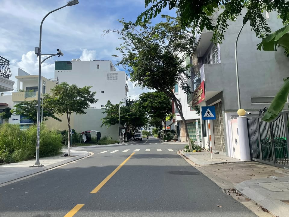 Đất nền Khu đô thị VCN Phước Long 2 Nha Trang 70m² giá 6.5 tỷ - Sổ đỏ chính chủ, xây dựng tự do!