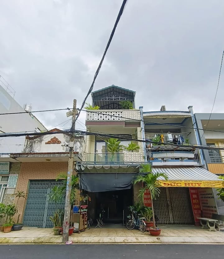 Nhà mặt tiền đường Thành Công, Tân Thành, Tân Phú 70m² giá 12.3 tỷ - Vị trí đẹp, thương lượng linh hoạt!