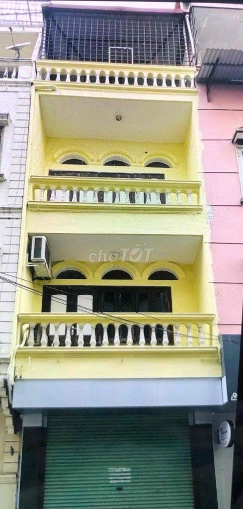 Nhà riêng cho thuê ngõ 49 Huỳnh Thúc Kháng, Đống Đa 30m² - Thiết kế thông thoáng, giá chỉ từ 10 triệu!