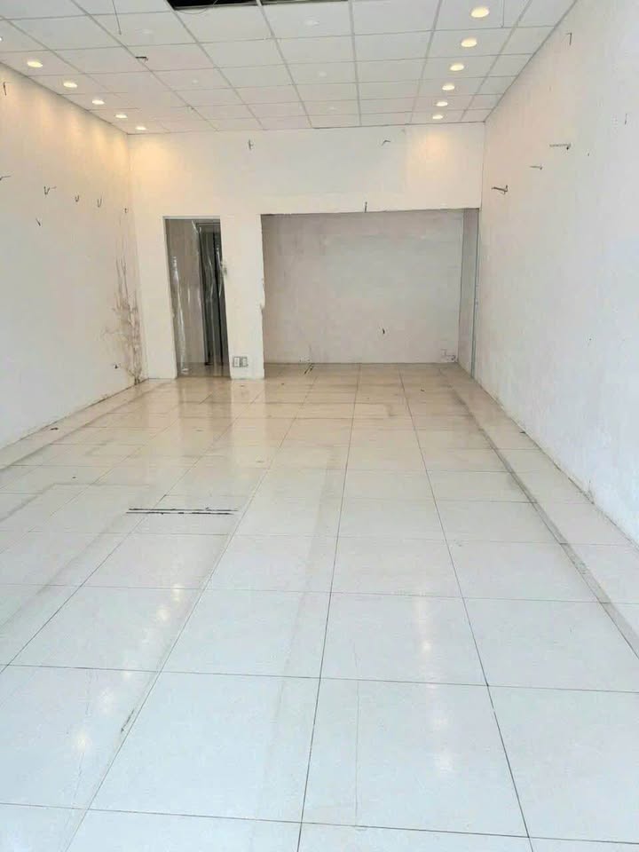 Nhà mặt tiền cho thuê P6, Sóc Trăng 200m² - Thích hợp kinh doanh