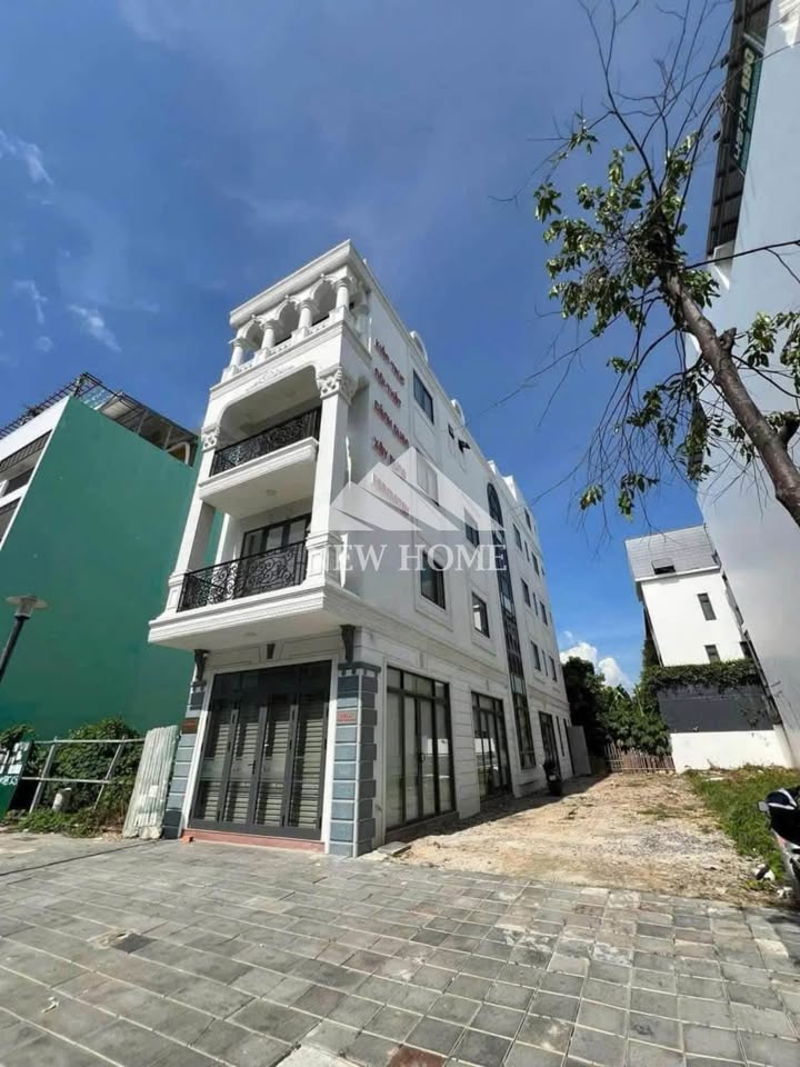 Nhà nguyên căn cho thuê mặt tiền đường Thích Quảng Đức, Nha Trang - 50 triệu/tháng, phù hợp kinh doanh!