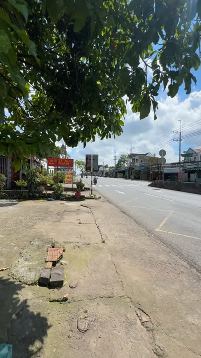 Nhà mặt tiền Quốc lộ 1A, xã Hưng Thịnh, 320m² giá 7.4 tỷ - Kinh doanh sầm uất!