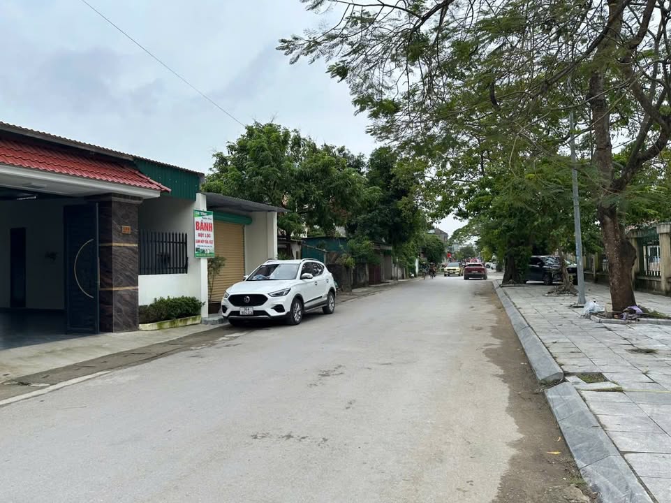 Đất ở kết hợp kinh doanh tại Trường Lương Chí 138m² giá 2 tỷ - Cơ hội đầu tư tiềm năng!