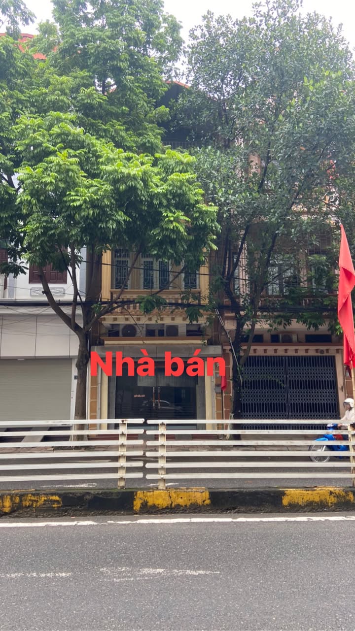 Nhà 3 Tầng Đường Lam Sơn, Vĩnh Yên 100m² giá 5 tỷ - Vị trí trung tâm thuận tiện!