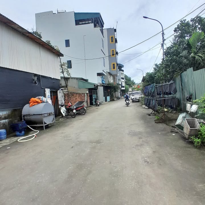 Nhà nguyên căn 4 tầng An Khánh 60m² giá 5.5 triệu - Sẵn sàng cho thuê!