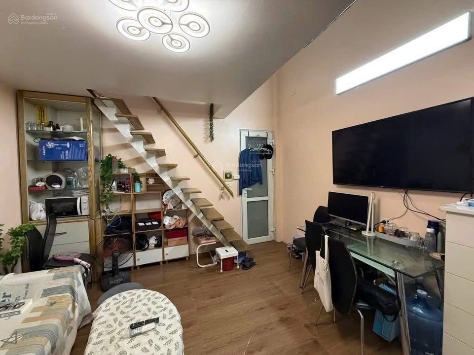 Cho thuê nhà riêng ngõ 18 Tô Hiến Thành, Hai Bà Trưng 35m² - Không gian sống tiện nghi!