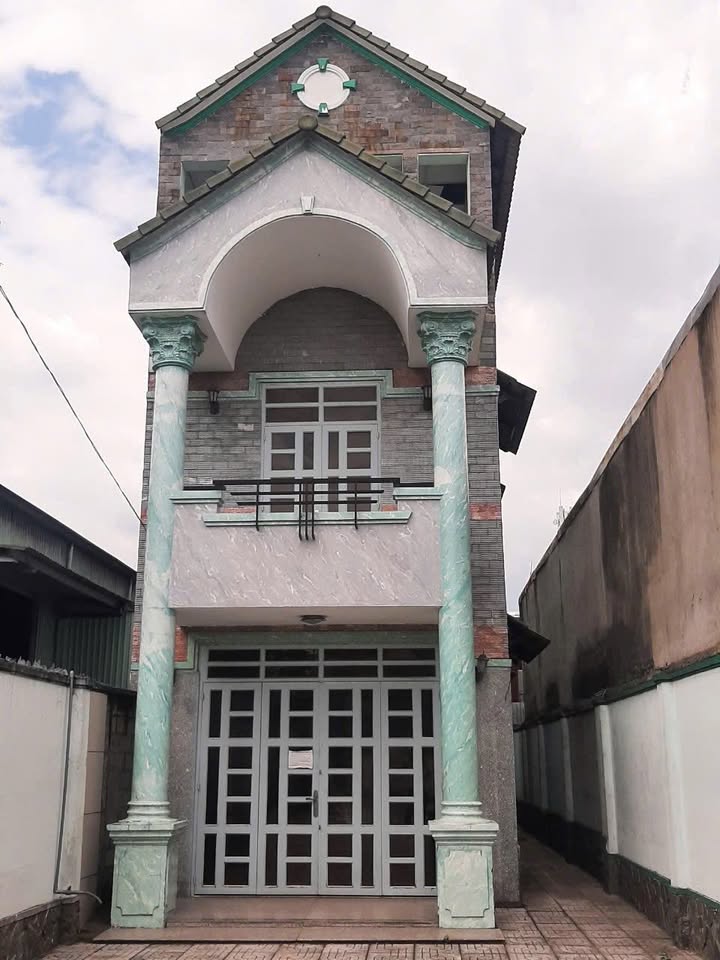 Nhà mặt tiền đường An Phú 07, Thuận An 310m² giá 7.5 tỷ - Thiết kế hiện đại, sẵn sàng vào ở!