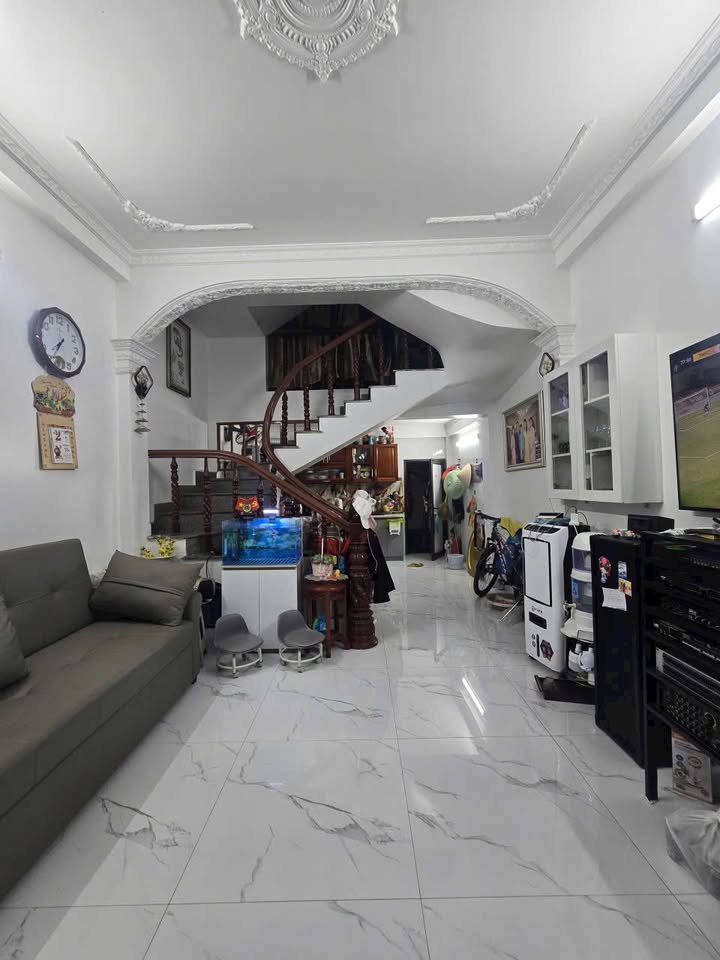 Nhà 4 Tầng Phố Minh Khai, Hải Phòng 36m² giá 4.5 tỷ - Vị trí đắc địa chính chủ!