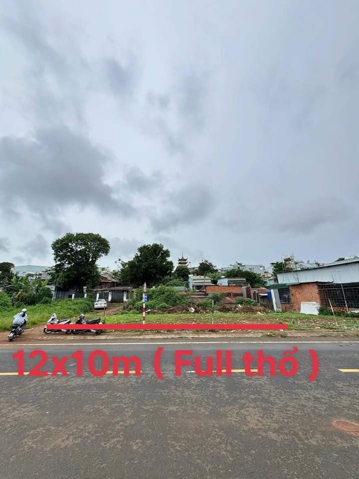 Bán gấp FrontHouse mặt tiền bờ kè Hội Phú, Pleiku 40m² - Chỉ 3.4 tỷ!